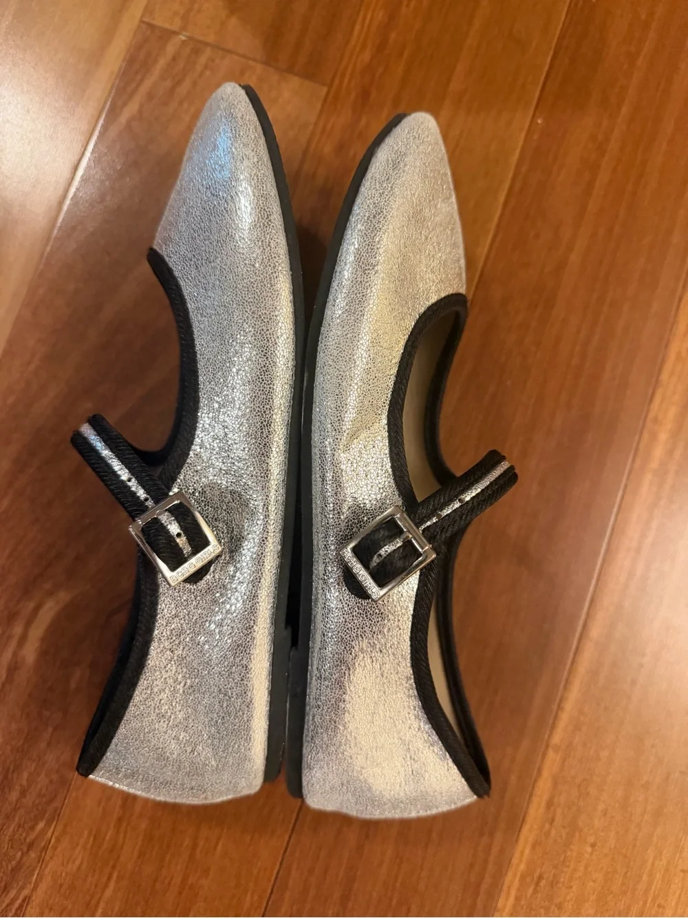 BCBG Silver Glitter/Black Mary Jane Flats With Box Girls Sz 3 - Like New!